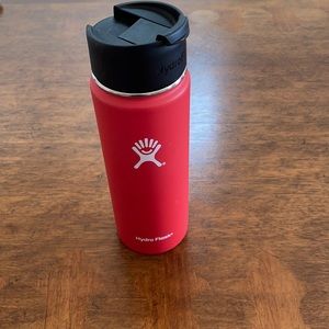 Red Hydro Flask 20 Ounce Coffee Tea Travel Mug